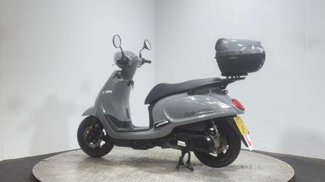 SYM Fiddle 2025 ONLY 2K 1 OWNER 125CC LEARNER SCOOTER WITH TOP BOX 5