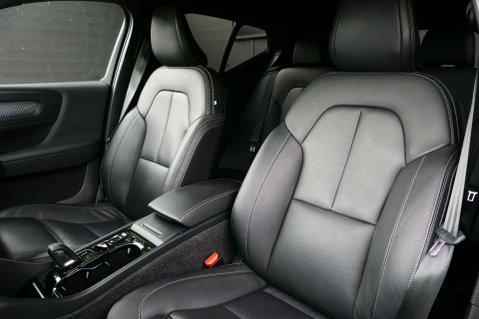 Volvo XC40 2.0 XC40 R-Design Pro B4 MHEV AWD Auto 4WD 5dr 24