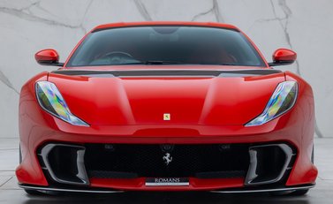 Ferrari 812 Competizione 7