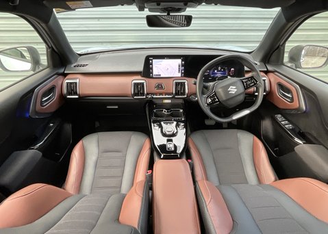 Suzuki e Vitara ULTRA 17