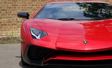 Lamborghini Aventador SV 5