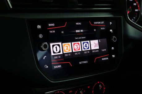 SEAT Arona TSI SE TECHNOLOGY DSG 40