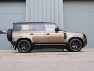 Land Rover Defender 110 D300 X-DYNAMIC HSE 7 SEATER  PRICE MATCH OFFER PREMIUM COLOUR  5