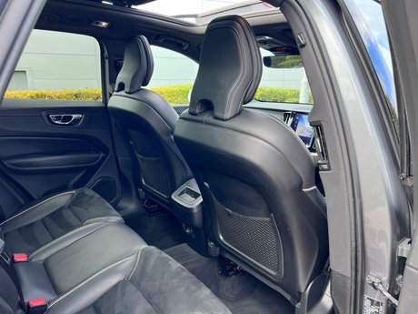 Volvo XC60 2.0 D4 R-Design Pro Auto AWD Euro 6 (s/s) 5dr 75