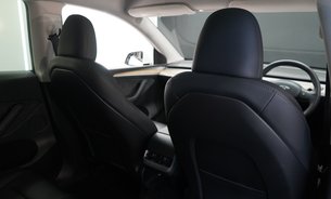 Tesla Model Y RWD 20" Induction Alloys Comfort Suspension GROK AI Ryzen Chip LFP 1 Owner 17