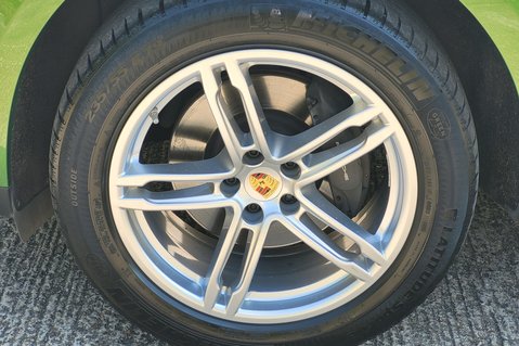 Porsche Macan PDK 54