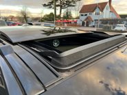 Land Rover Defender X MHEV 25