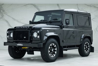Land Rover Defender 90 XS