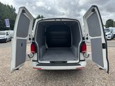 Volkswagen Transporter SWB L1H1 Low Roof Highline T28 Air Con Alloys Sensors EURO 6 SELECT 8