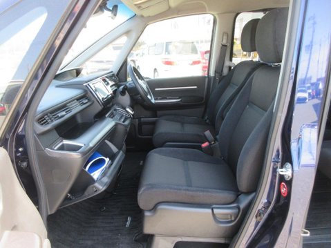 Honda Stepwagon RP5 Spada 2.0 Hybrid 14