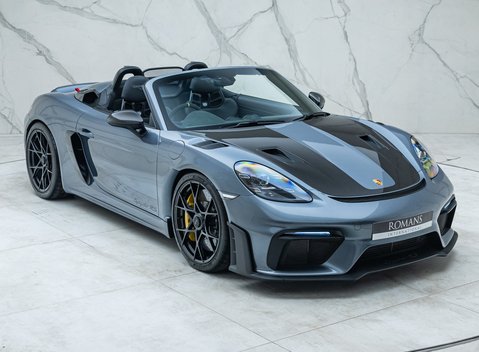 Porsche 718 SPYDER RS PDK 11