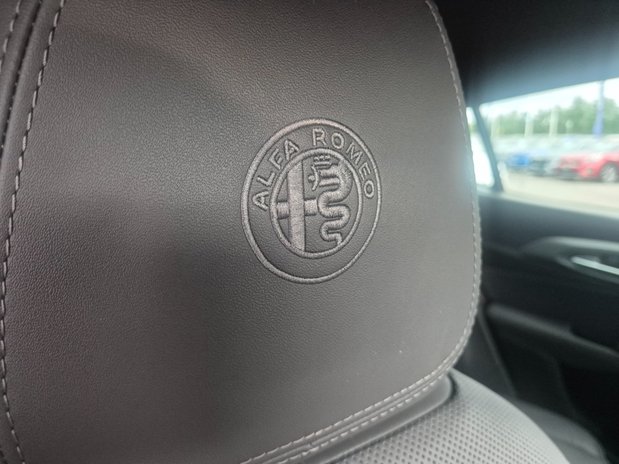 Alfa Romeo Tonale TB VELOCE DCT 12