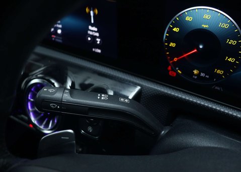 Mercedes-Benz CLA Class 1.3 CLA180 AMG Line (Premium Plus 2) Coupe 4dr Petrol 7G-DCT Euro 6 (s/s) ( 39