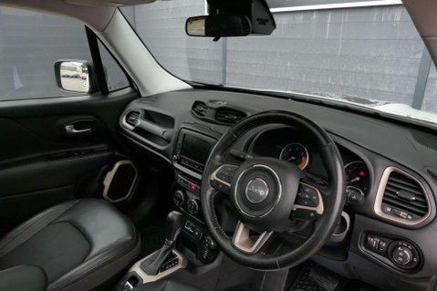 Jeep Renegade M-JET DESERT HAWK 19