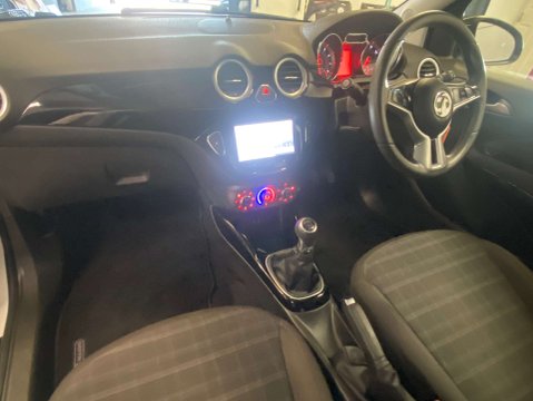 Vauxhall Adam 1.2 Adam Glam 3dr 37