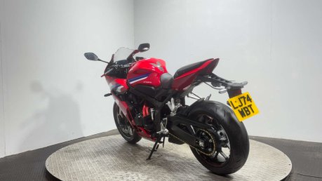 Honda CBR 2024 74 PLATE E-CLUTCH ONLY 240 MILES MOT AUTO 650CC SPORTS BIKE 6