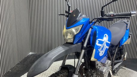 Lexmoto Assault 2016 SPARES OR REPAIR 125CC NAKED SCRAMBLER BIKE 16