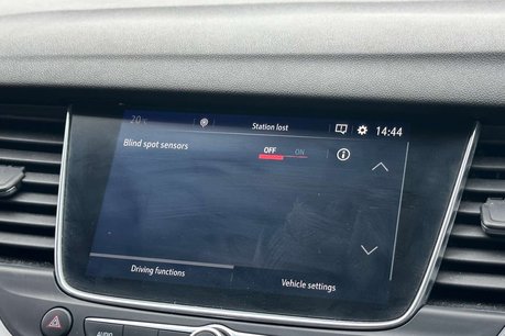 Vauxhall Grandland X 1.2 Turbo GPF Sport Nav SUV 5dr Petrol Manual Euro 6 (s/s) (130 ps) 37