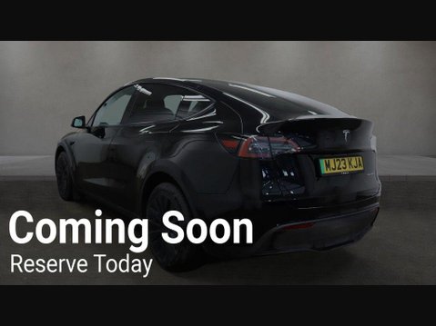 Tesla Model Y LONG RANGE AWD 2