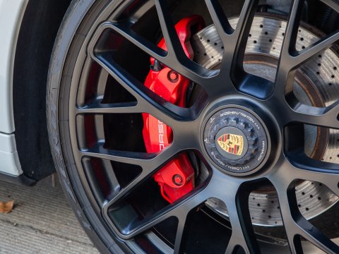 Porsche 911 CARRERA GTS PDK 48