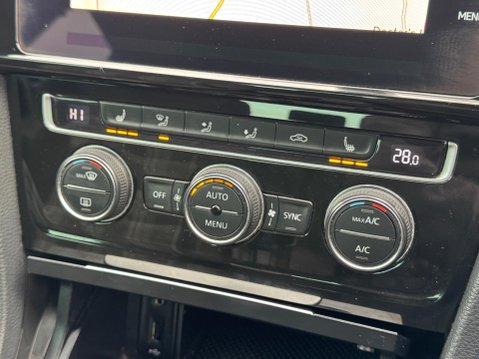 Volkswagen Golf 2.0 TDI GTD Euro 6 (s/s) 5dr 31