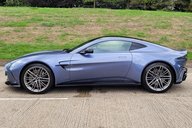 Aston Martin Vantage V8 5