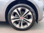 Jaguar F-Pace 2.0 D200 MHEV R-Dynamic HSE Auto AWD Euro 6 (s/s) 5dr 59