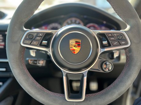 Porsche Cayenne 4.0T V8 GTS SUV 5dr Petrol TiptronicS 4WD Euro 6 (s/s) (460 ps) 25