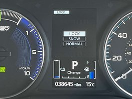 Mitsubishi Outlander 2.4 Outlander Design PHEV CVT 4WD 5dr 23