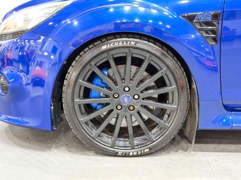 Ford Focus 2.5 RS Hatchback 3dr Petrol Manual (225 g/km, 301 bhp) 38