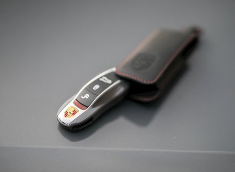 Porsche Macan GTS 18