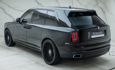 Rolls-Royce Cullinan 9