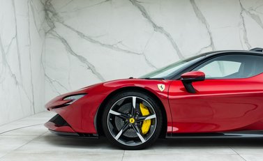 Ferrari SF90 Stradale 38