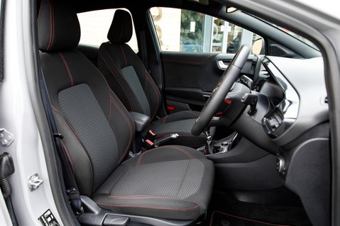Ford Puma ST-LINE MHEV 32
