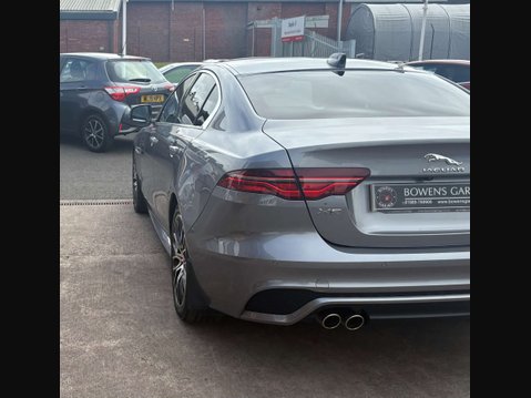 Jaguar XE 2.0 XE R-Dynamic S D Auto 4dr 33