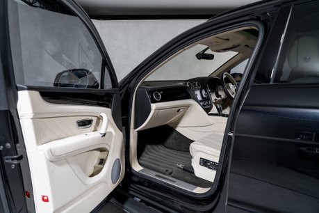 Bentley Bentayga W12. ALL TERRAIN SPEC. PANORAMIC ROOF. H, C & M SEATS. PRIVACY GLASS. 13