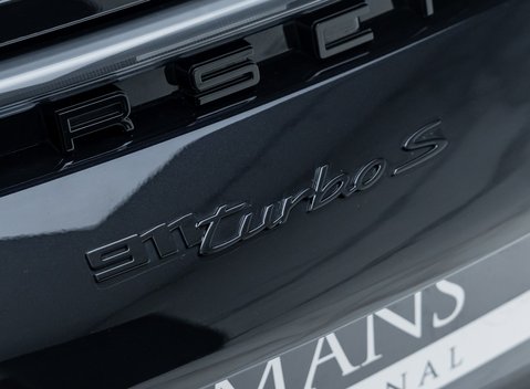 Porsche 911 Turbo S (992) 40