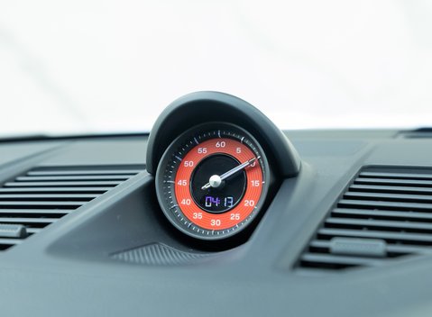 Porsche 911 Carrera GTS (992) 16