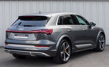 Audi E-Tron S 7