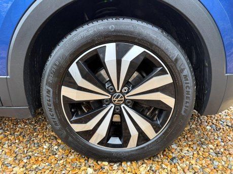 Volkswagen T-Cross 1.0 TSI Black Edition Euro 6 (s/s) 5dr 12