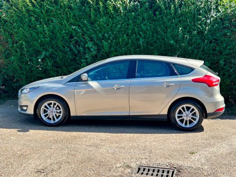 Ford Focus ZETEC 12