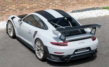 Porsche 911 (991) GT2 RS 9