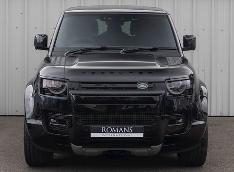 Land Rover Defender V8 4