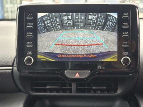 Toyota Yaris Cross 1.5 VVT-h Design SUV 5dr Petrol Hybrid E-CVT Euro 6 (s/s) (116 ps) 28