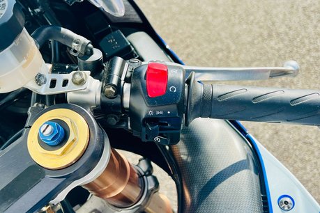 Suzuki GSX-R GSXR 1000 K1 13