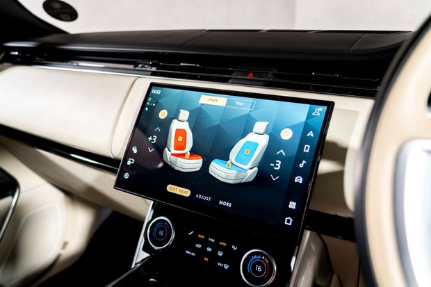 Land Rover Range Rover HSE. NOW SOLD. SIMILAR REQUIRED. PLEASE CALL 01903 254800. 5