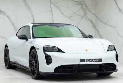Porsche Taycan GTS Sport Turismo