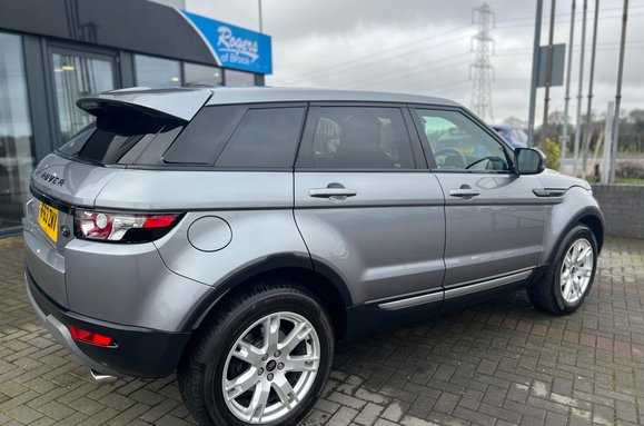 Land Rover Range Rover Evoque 2.2 SD4 PURE TECH AUTO 7
