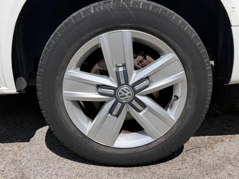 Volkswagen Transporter T32 TDI KOMBI HIGHLINE BMT 16