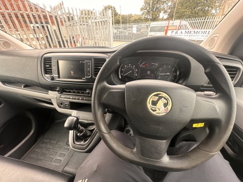 Vauxhall Vivaro L2H1 2900 DYNAMIC S/S 13